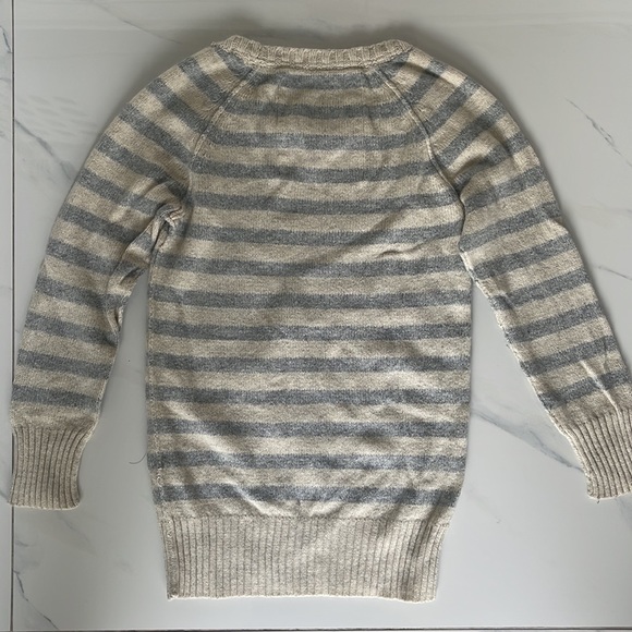 Hollister sweater 3/4 sleeve - Picture 5 of 6